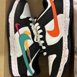 Nike Dunk. White/Black/Teal.